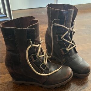 Sorel Joan of Arctic Lace Up Wedge Lexie Brown Leather Mid Booties Womens Sz 6